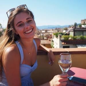 Meet your Posher, Kara